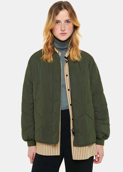 Short quilted coat